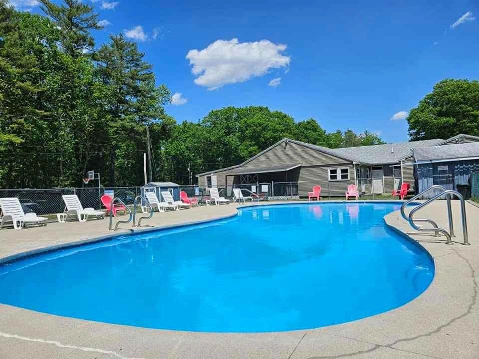 Wadleigh Falls Campground - Lee, New Hampshire - glamping.directory