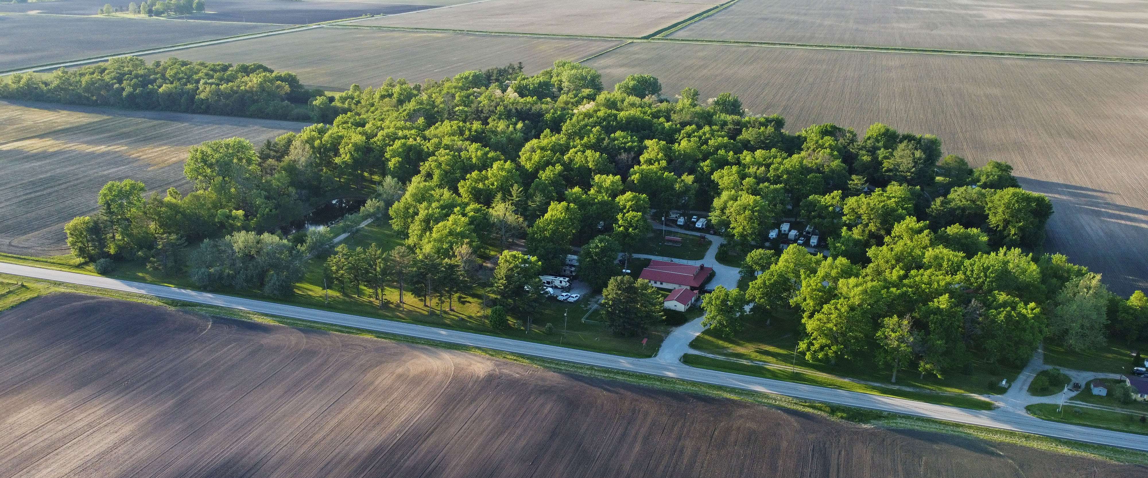 Acorn Oaks RV Park - Francesville, Indiana - glamping.directory