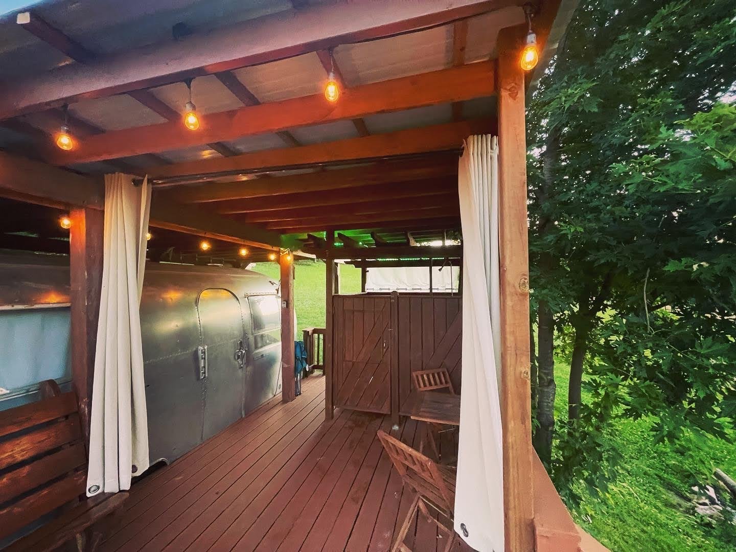 Pine Valley at Dillard Mill - Davisville, Missouri - glamping.directory