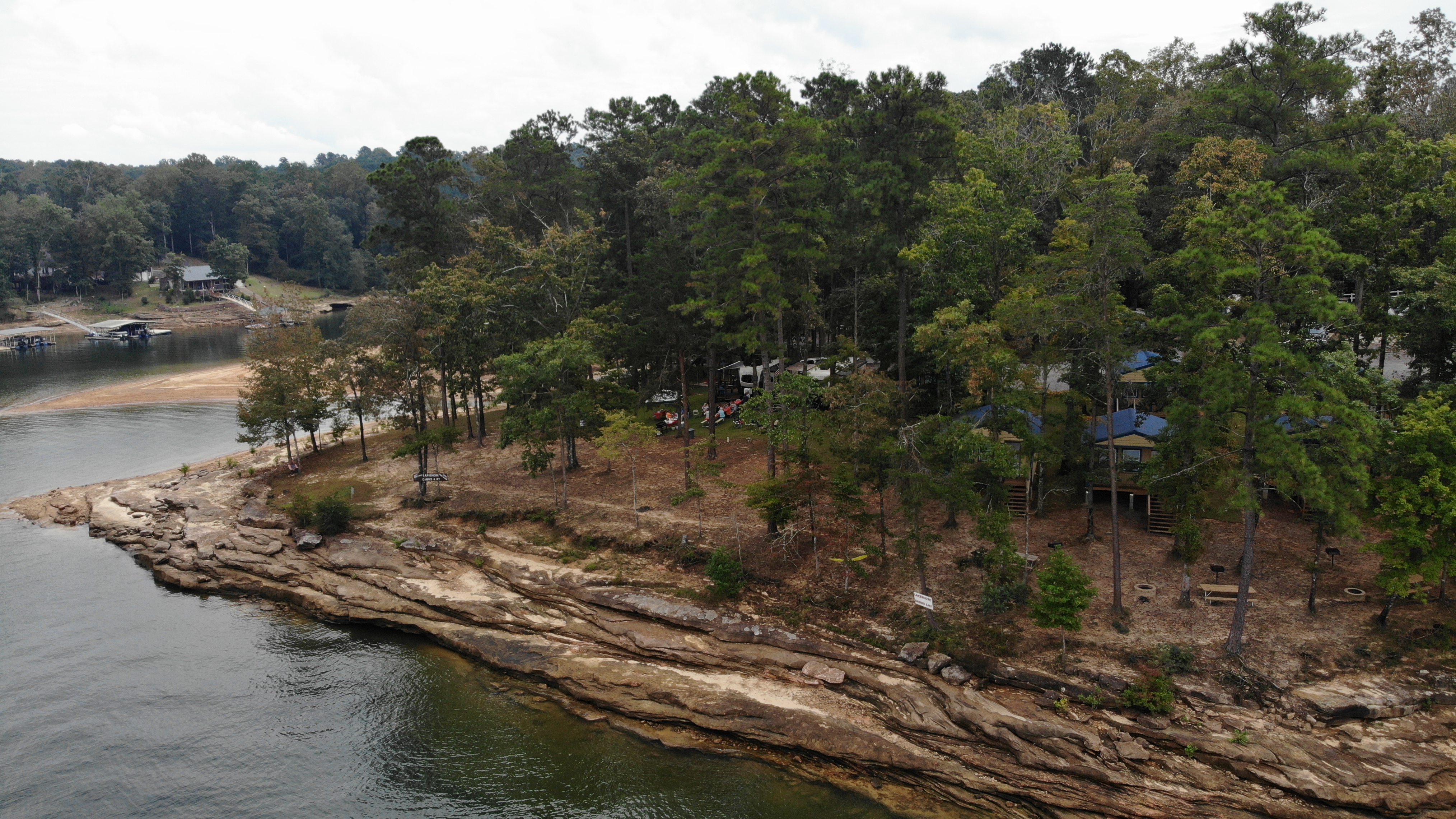 Lakeshore Cabins & RV - Jasper, Alabama - glamping.directory