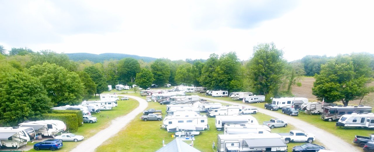 Travelers Woods NE Inc - Bernardston, Massachusetts - glamping.directory