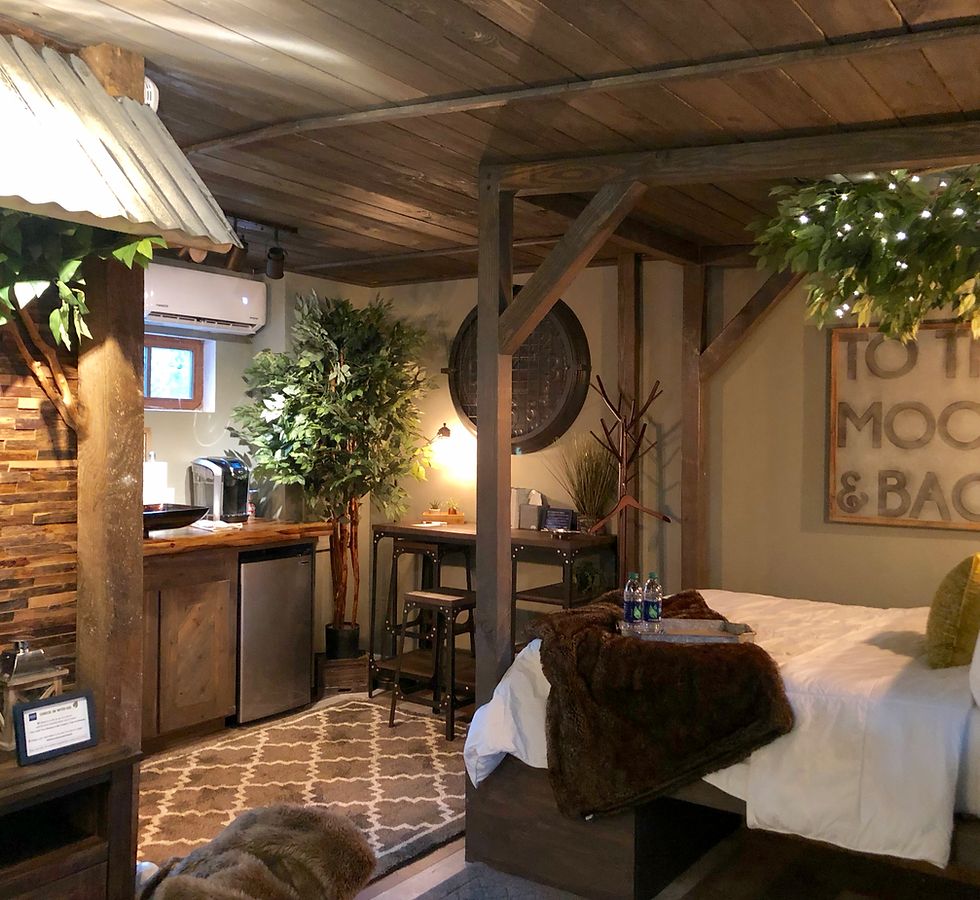 The Little Treehouses at the Country Club Of Orlando - Orlando, Florida - glamping.directory
