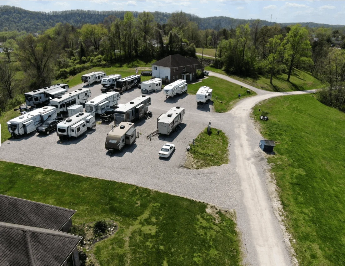 Outlook Pointe Campground - Milton, West Virginia - glamping.directory