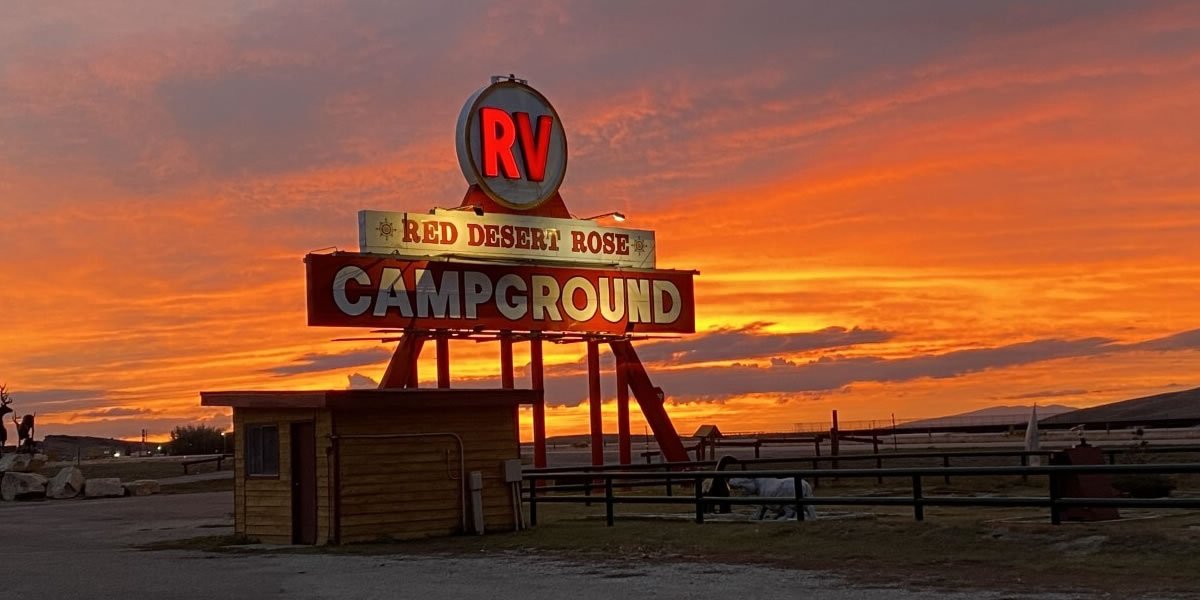 Red Desert Rose Campground - Rawlins, Wyoming - glamping.directory