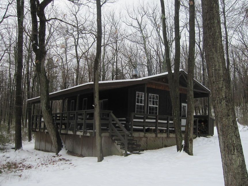 Gypsy Spring Cabin (PATC) - Biglerville, Pennsylvania - glamping.directory