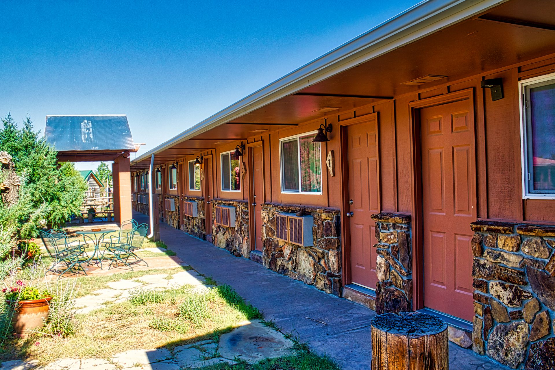 Sundance-High Plains RV Park and Cabins - Lamar, Colorado - glamping.directory