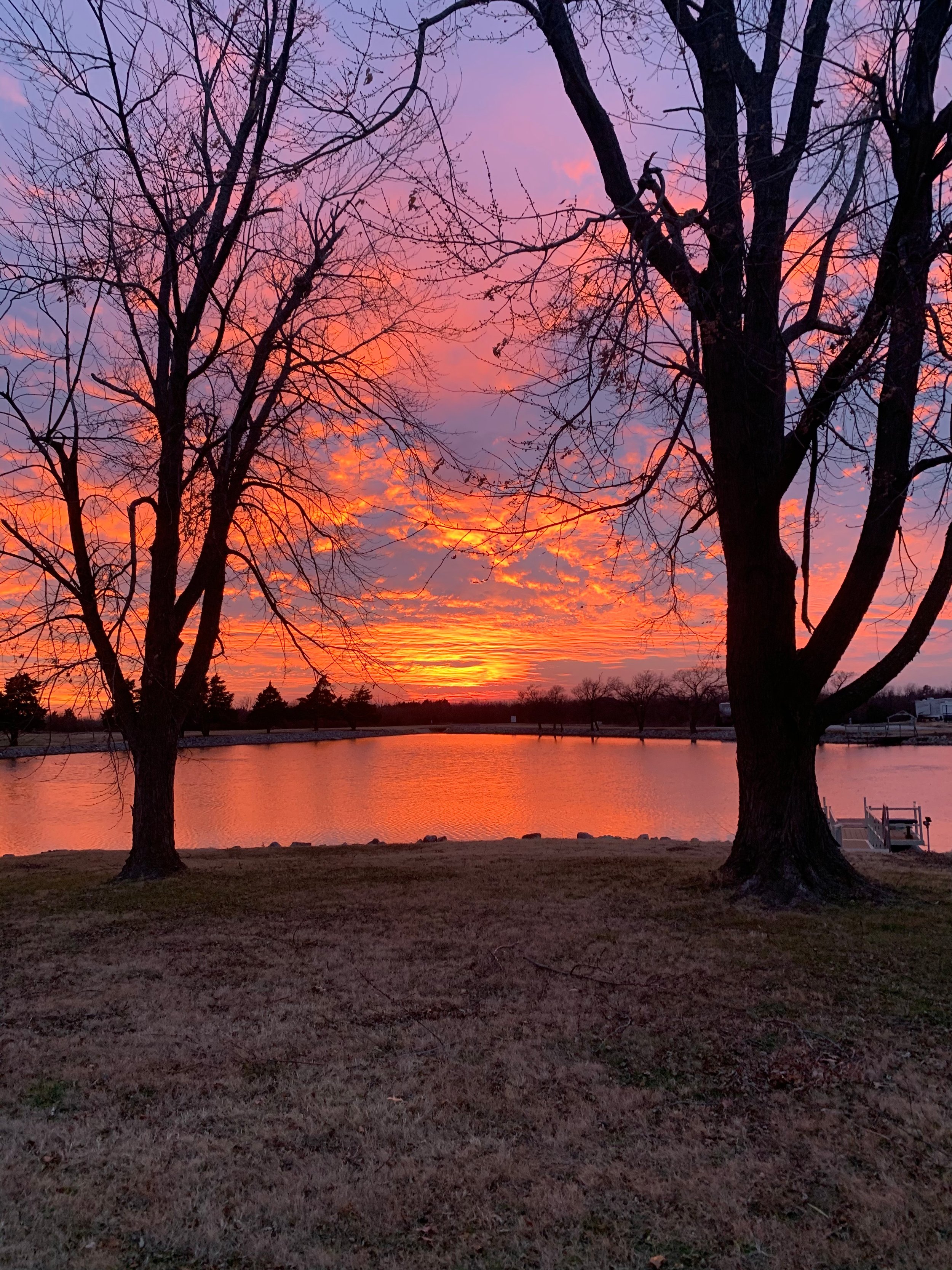Cedar Lake Mobile Home & RV Park - Oklahoma City, Oklahoma - glamping.directory