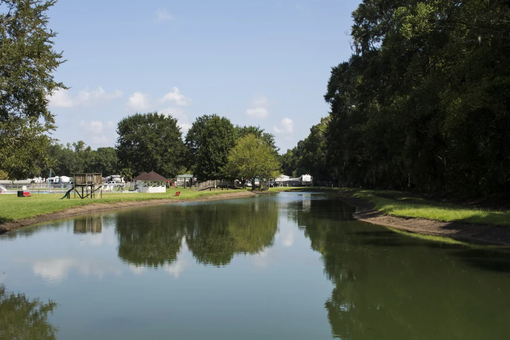 Hideaway Ponds Resort - Gibson, Louisiana - glamping.directory