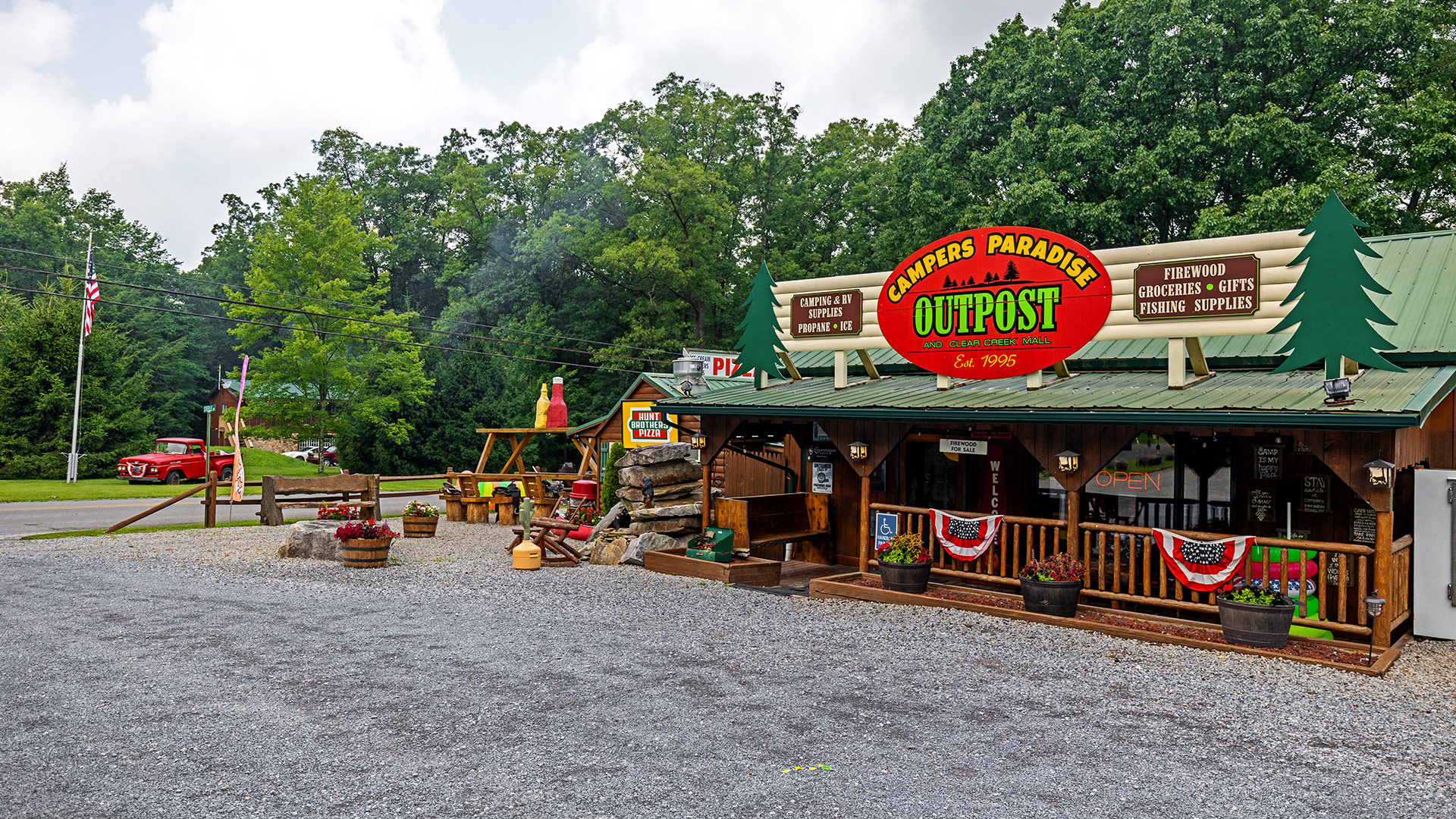Campers Paradise - Sigel, Pennsylvania - glamping.directory