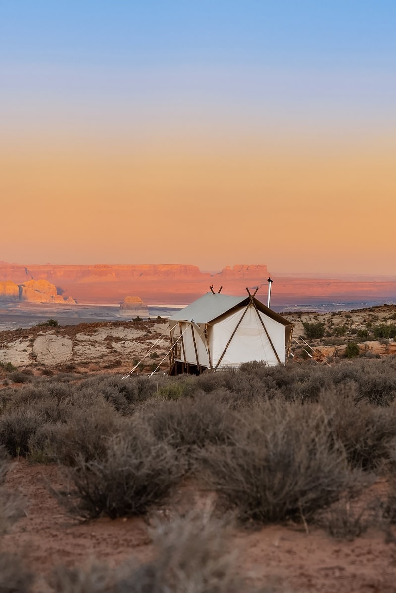 Under Canvas Lake Powell - Grand Staircase - Big Water, Utah - glamping.directory