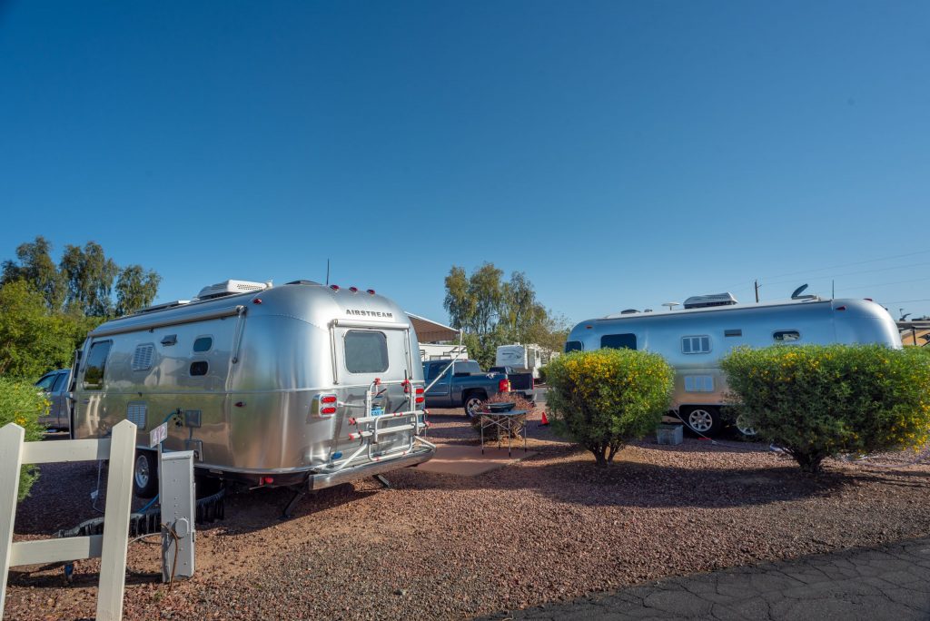 Desert's Edge RV Park - Phoenix, Arizona - glamping.directory