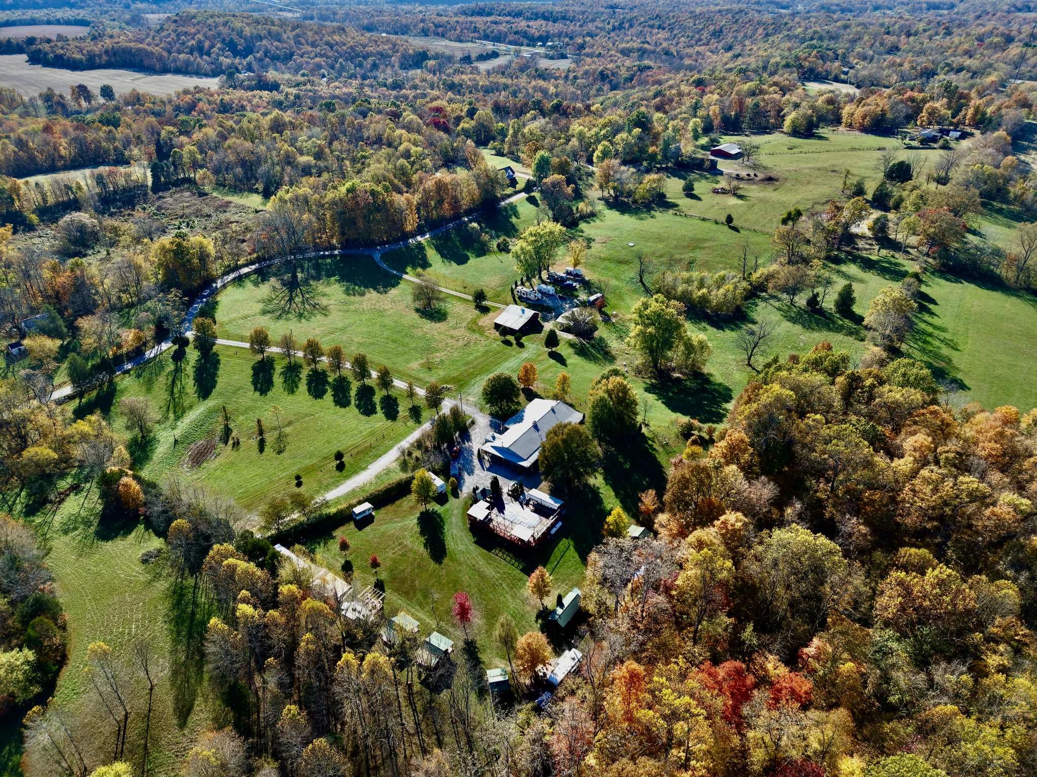 Stag Run Club - Mauckport, Indiana - glamping.directory