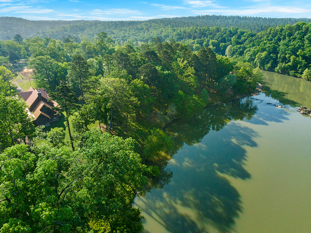 Last Wild River Resort | Broken Bow River Cabin and Event Venue - Wright City, Oklahoma - glamping.directory