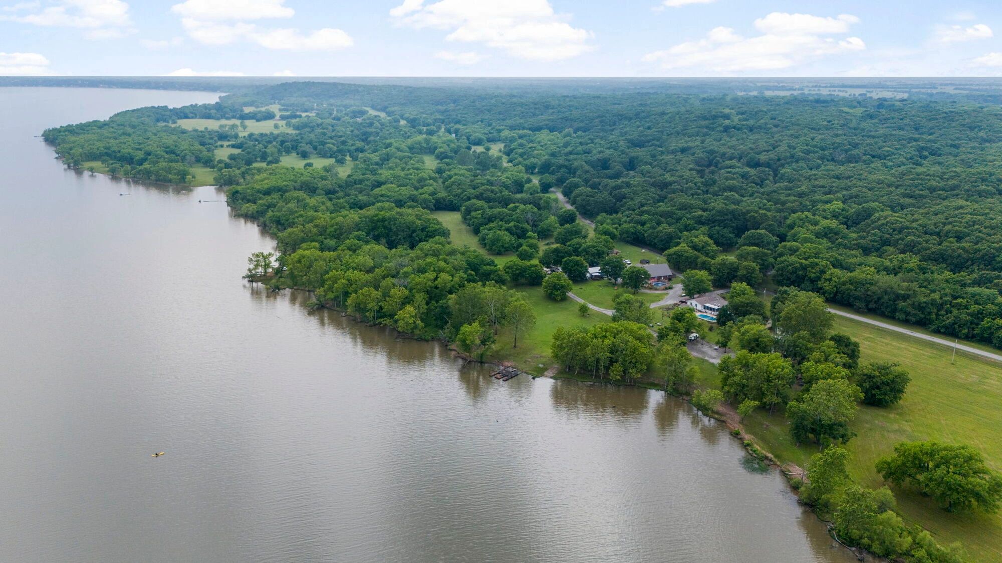Horseshoe INN and Campground - Adair, Oklahoma - glamping.directory