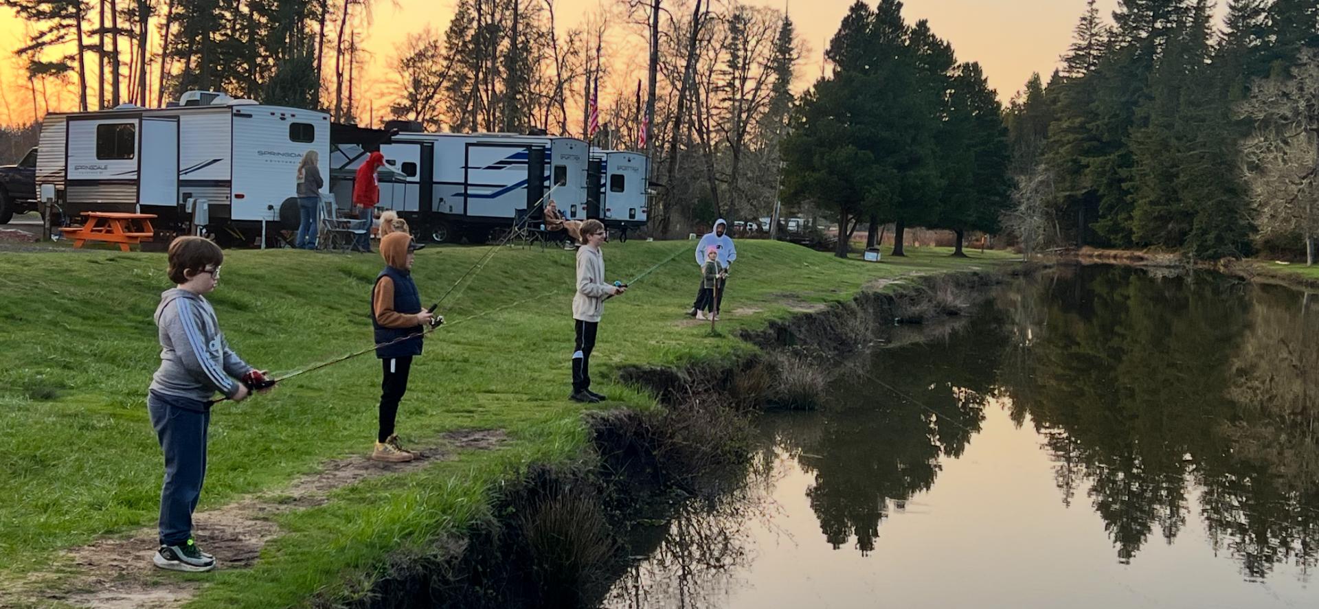 Silver Cove RV Resort - Silver Lake, Washington - glamping.directory