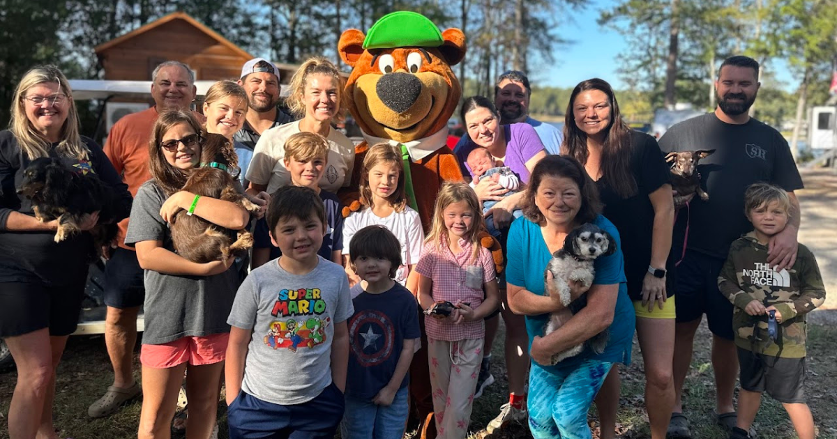 Jellystone Park Pelahatchie - Pelahatchie, Mississippi - glamping.directory