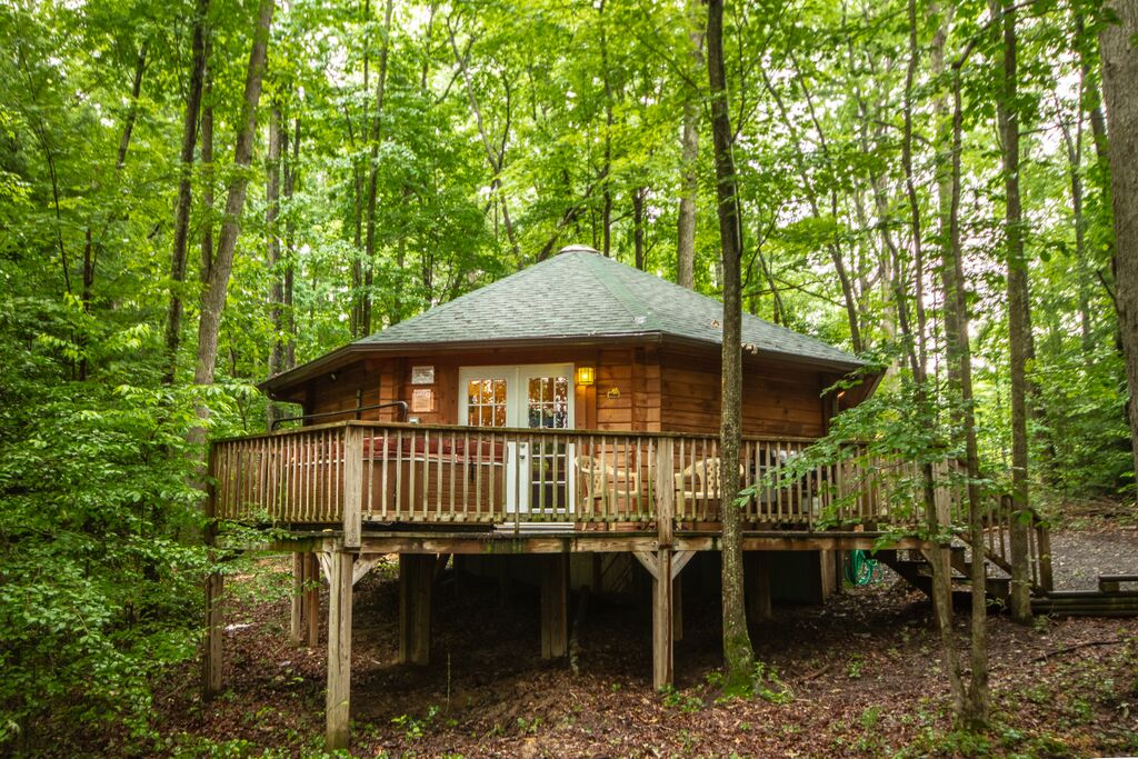 Love Shack Yurt - Hico, West Virginia - glamping.directory