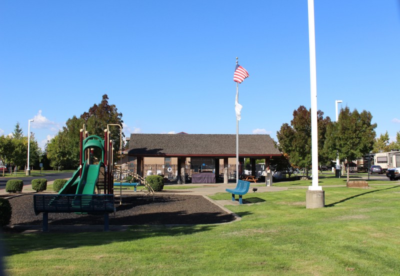 Hee Hee Illahee RV Resort - Salem, Oregon - glamping.directory