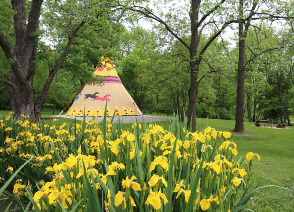 At Boulders Edge Cabin and Tipi Retreat Hocking Hills - Rockbridge, Ohio - glamping.directory