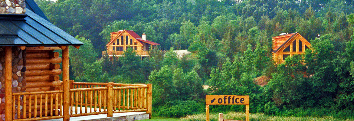 Rustic Ridge Log Cabins - Merrimac, Wisconsin - glamping.directory