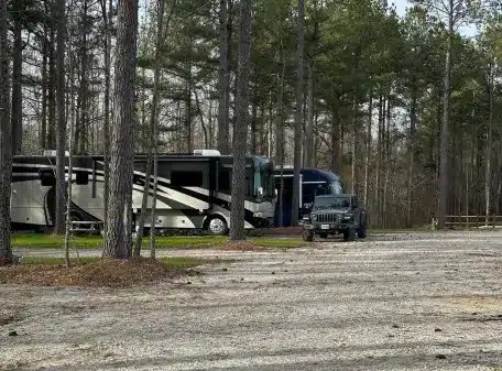 Outside Inn Campground - Santee, South Carolina - glamping.directory