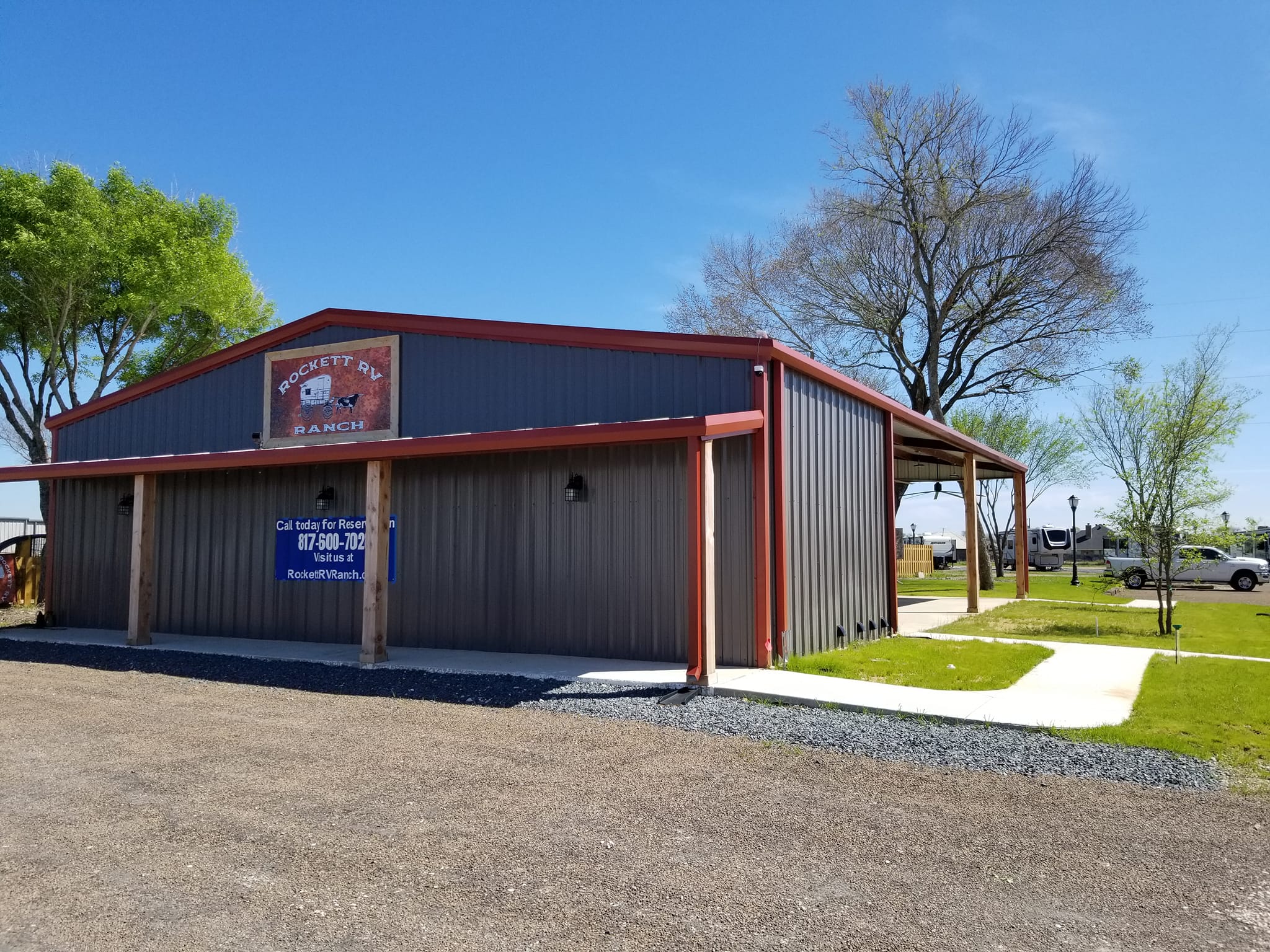 Rockett RV Ranch - Palmer, Texas - glamping.directory