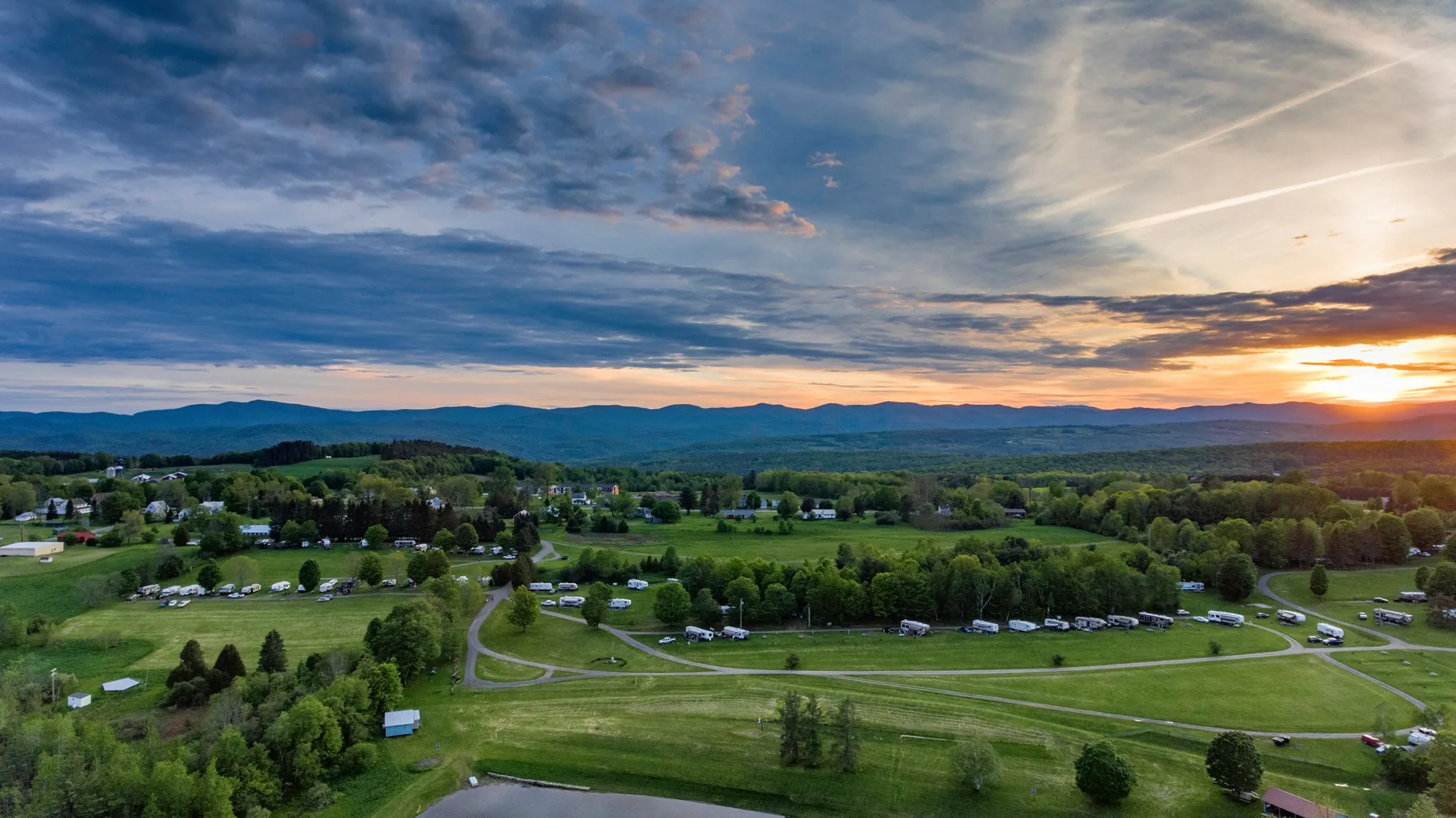 Lake Champagne Campground - Randolph Center, Vermont - glamping.directory