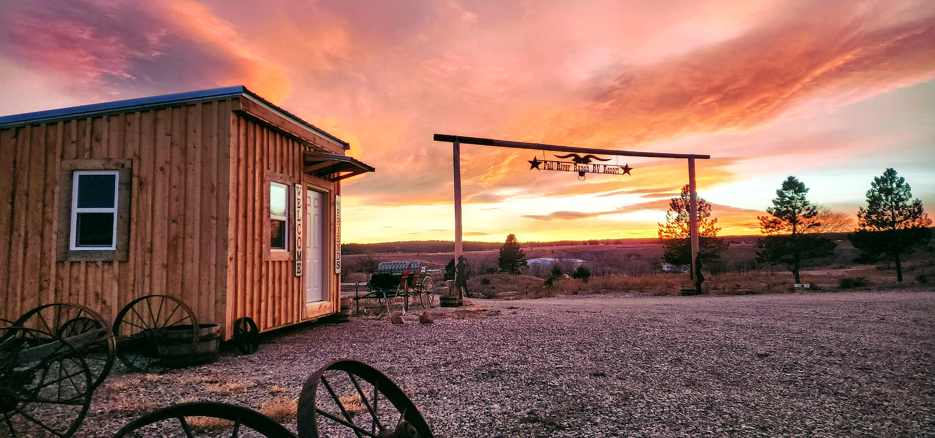 Fall River Ranch RV Resort - Hot Springs, South Dakota - glamping.directory