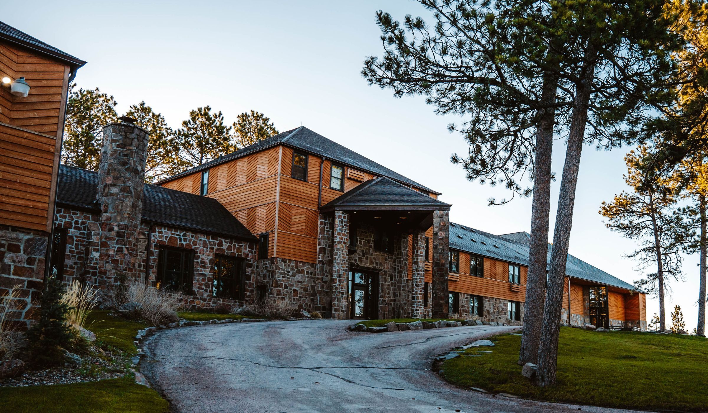Sylvan Lake Lodge - Custer, South Dakota - glamping.directory