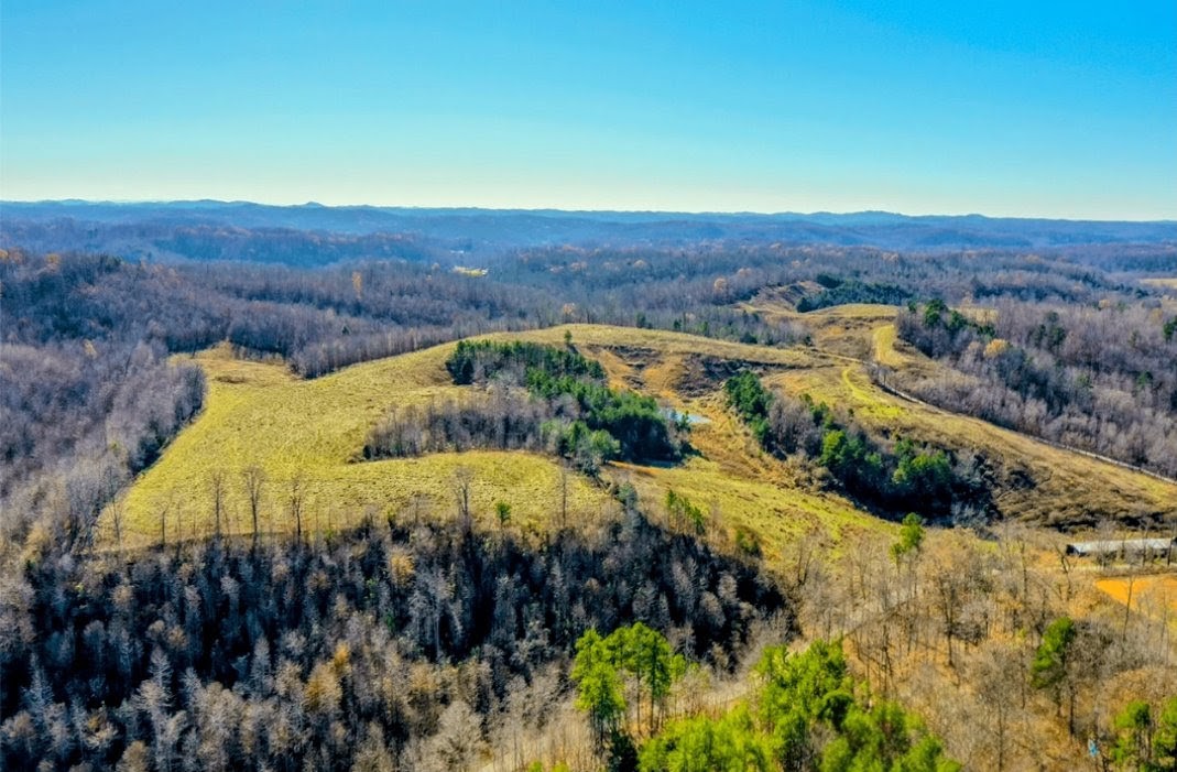 Bluegrass Rustic Campground - Annville, Kentucky - glamping.directory