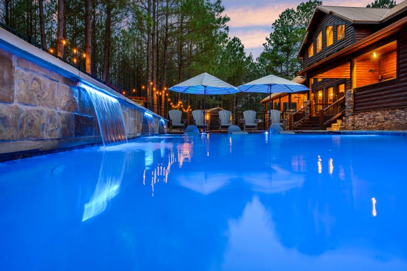 Broken Bow Cabin Lodging - Broken Bow, Oklahoma - glamping.directory