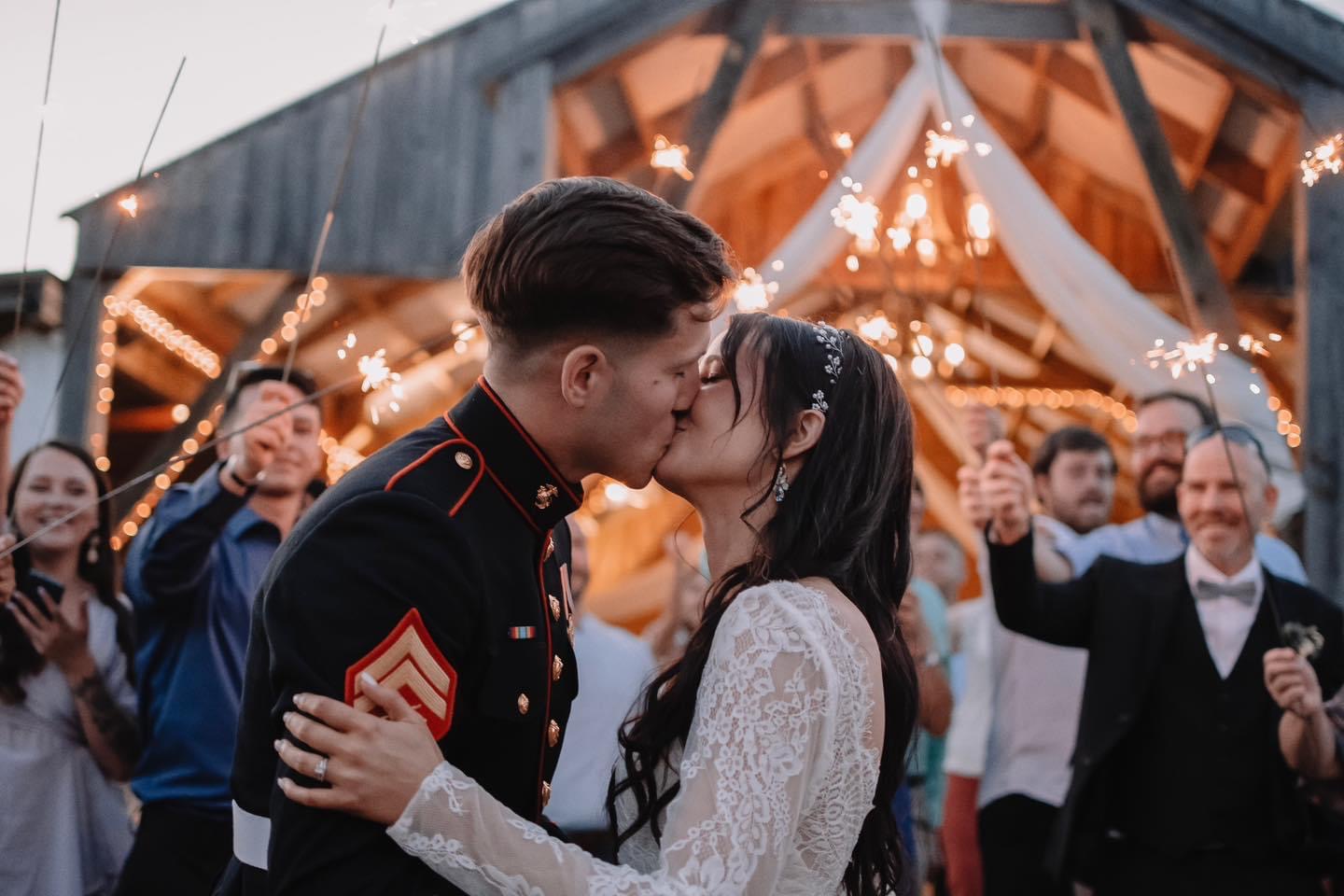 The Cabin at Old Spur Wedding and Event Venue - Timmonsville, South Carolina - glamping.directory