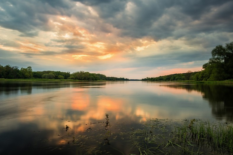 River View Park Resort & Marina - Blair, Nebraska - glamping.directory