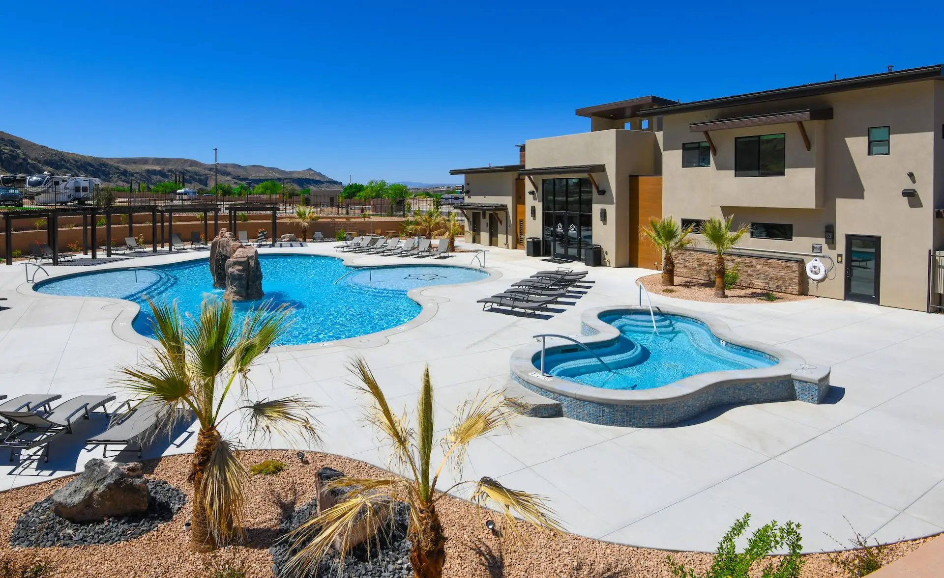 Gateway Luxury RV Resort & Casitas - La Verkin, Utah - glamping.directory