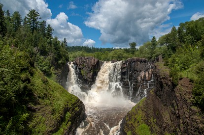 Incredible Guest Suite - Unique Off-Grid Lodging Experience with Sled Dogs in Minnesota - Grand Marais, Minnesota - glamping.directory