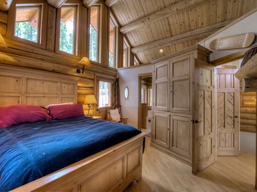 Spacious Cabin Rental on the Breckenridge Ski Resort in Breckenridge, Colorado - Breckenridge, Colorado - glamping.directory