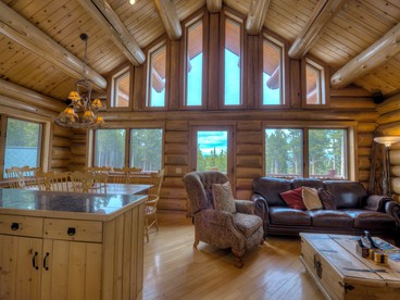 Spacious Cabin Rental on the Breckenridge Ski Resort in Breckenridge, Colorado - Breckenridge, Colorado - glamping.directory