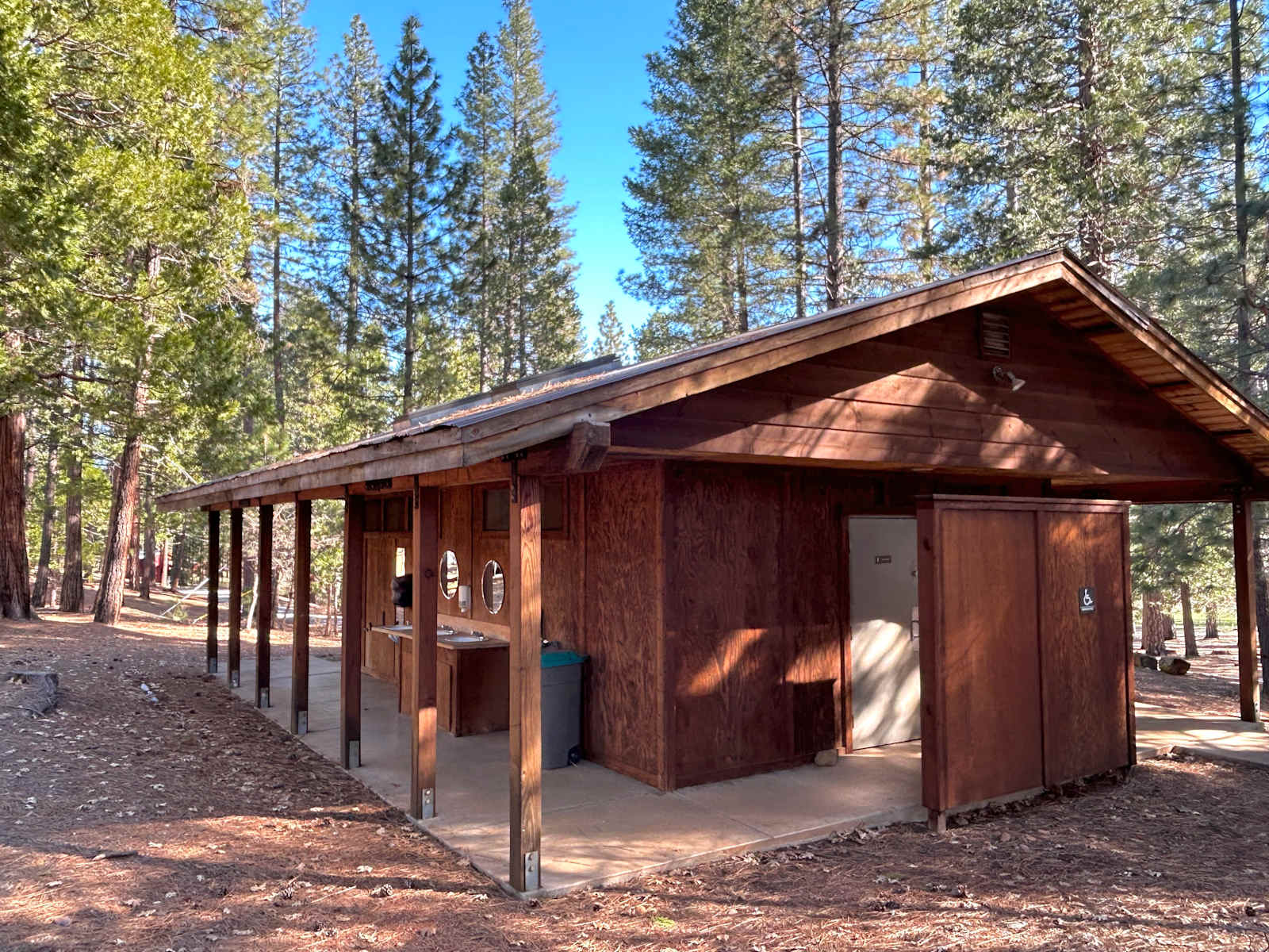 Coppercreek Camp - Greenville, California - glamping.directory