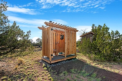Cozy Family Bell Tent with Fire Pit & Stargazing near Grand Canyon, Arizona - Williams, Arizona - glamping.directory