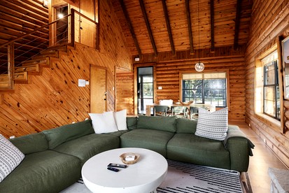 Spacious and Pet Friendly Log Cabin for Sixteen Guests in Fredericksburg, Texas - Fredericksburg, Texas - glamping.directory