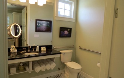 Luxury Handicapped-Accessible Vacation Cottage in St. James Parish, Louisiana - Vacherie, Louisiana - glamping.directory
