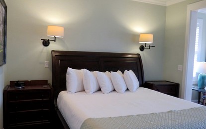 Luxury Handicapped-Accessible Vacation Cottage in St. James Parish, Louisiana - Vacherie, Louisiana - glamping.directory