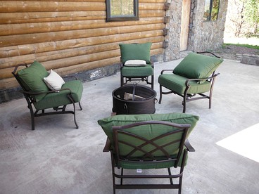 Cozy Cabin Rental with Amazing Mountain View near Gila National Forest, Arizona - Nutrioso, Arizona - glamping.directory