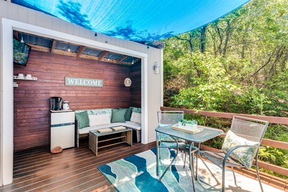 The Casa Estiva- A Restful Getaway in the Forest in Weatherford, TX - Weatherford, Texas - glamping.directory