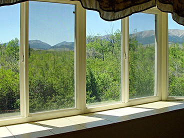 Tranquil Cottage on a Ranch Stay near the Crazy Mountains in Montana - Twodot, Montana - glamping.directory