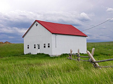 Tranquil Cottage on a Ranch Stay near the Crazy Mountains in Montana - glamping.directory