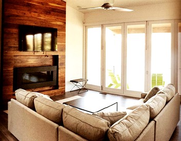 Lakefront Vacation Rental with a Private Dock on Lake Glenville, North Carolina - Cullowhee, North Carolina - glamping.directory