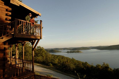 Charming Couples' Suite Rental with Jacuzzi for Getaway to Ozarks near Eureka Springs, Arkansas - glamping.directory