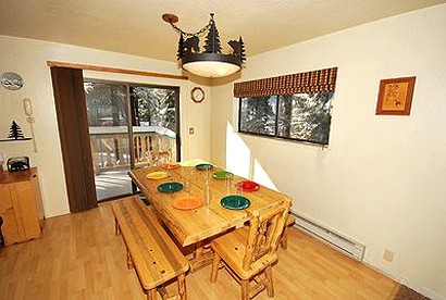 Pet-Friendly Cabin Getaway in South Lake Tahoe, California - South Lake Tahoe, California - glamping.directory