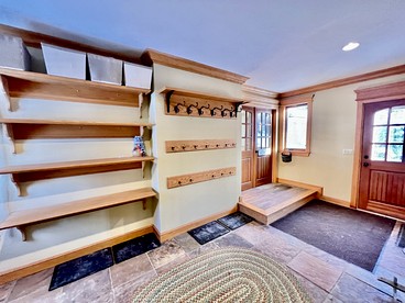 Glorious Cottage Placed in a Secluded Area in Stratton, Vermont - Stratton, Vermont - glamping.directory